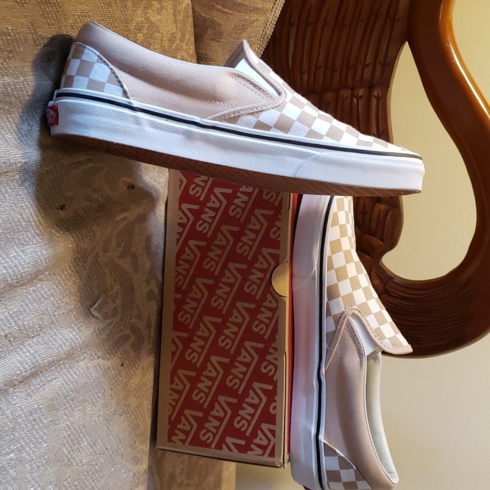Van's checkered slip on